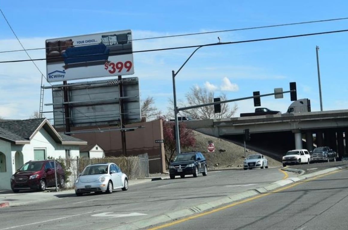 Rock Blvd ES 270ft S/O Victorian Av F/N Media