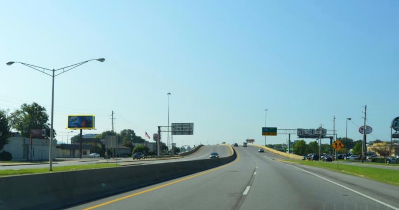 Location photo for Memorial Pkwy NW near University at Red Lobster (Huntsville)