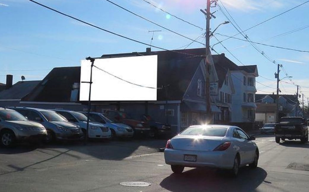 Location photo for Dartmouth St near St Luke's Hospital (New Bedford)