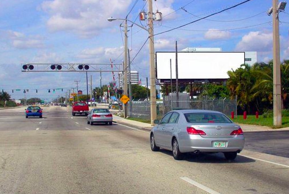 Location photo for Belvedere Rd near BELVEDERE RD at MERCER AVE (West Palm Beach)