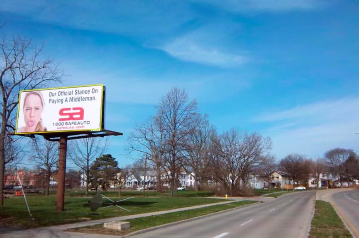 Location photo for RIVERSIDE DR @ HAYES W/S F/S #1