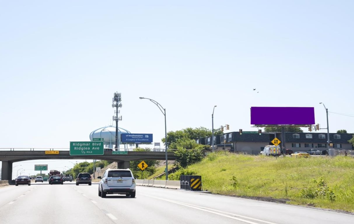 Location photo for Green Oaks Rd near Green Oaks & Calmont - I 30 (Fort Worth)