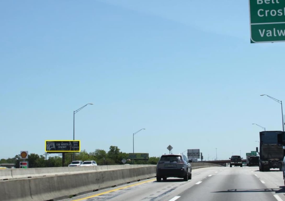 I-35E @ S/E SANDYLAKE/WHITLOCK EXIT E/S Media