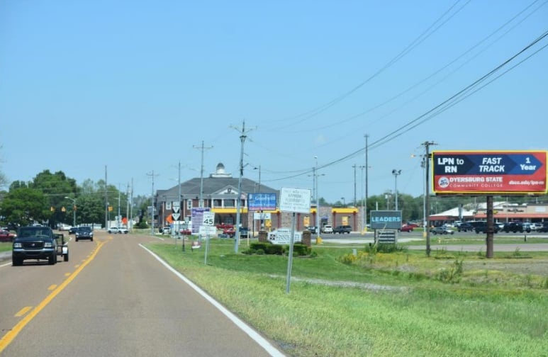 Location photo for S 1st St near Reelfoot Shopping Center (Union City)