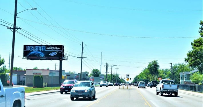 OVERLAND RD E/O MAPLE GROVE RD SL EF Media