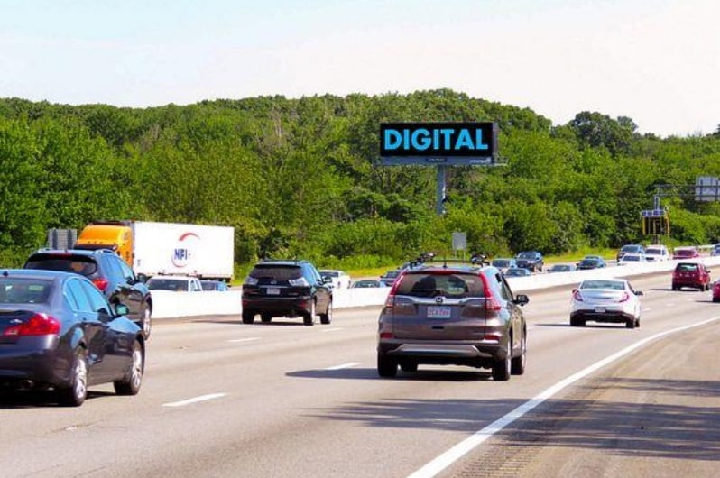 Location photo for Quannapowitt Pkwy near BJ's Travel (Wakefield)