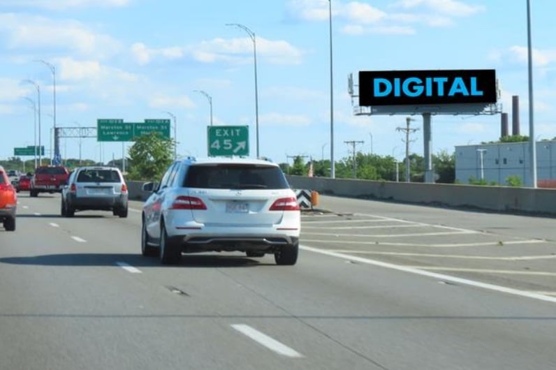 Location photo for Commonwealth Dr near Commonwealth (Lawrence)