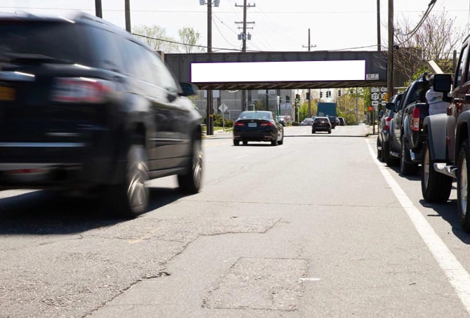 Location photo for Ocean Ave near Ocean Av (RV) / Merrick (Lynbrook)