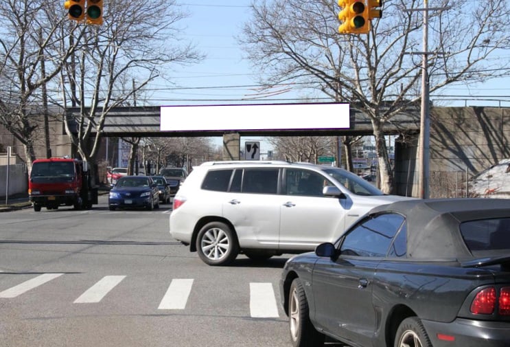 Location photo for Harris Ave near Peninsula shopping center (Hewlett)