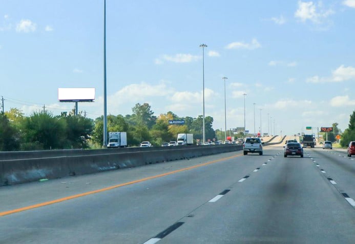 59N .25 mi N/O Mt. Houston E/S F/N Media