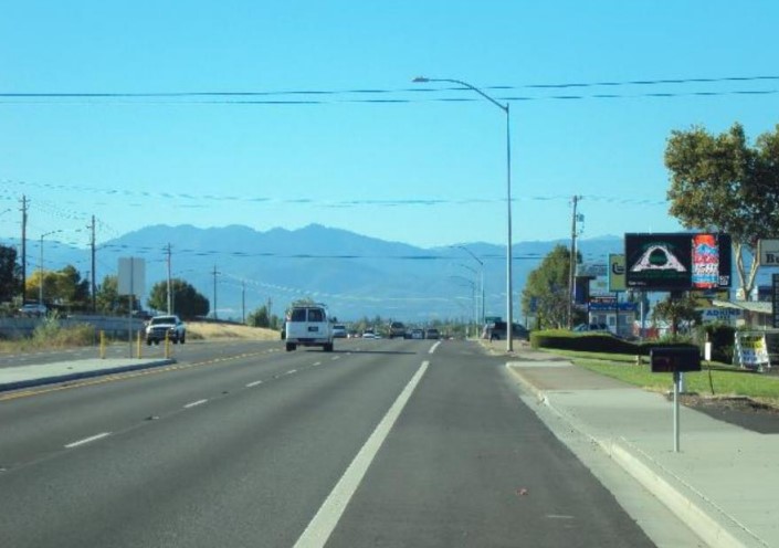 CRATER LAKE HWY EL 200' S/O COKER BUTTE Media