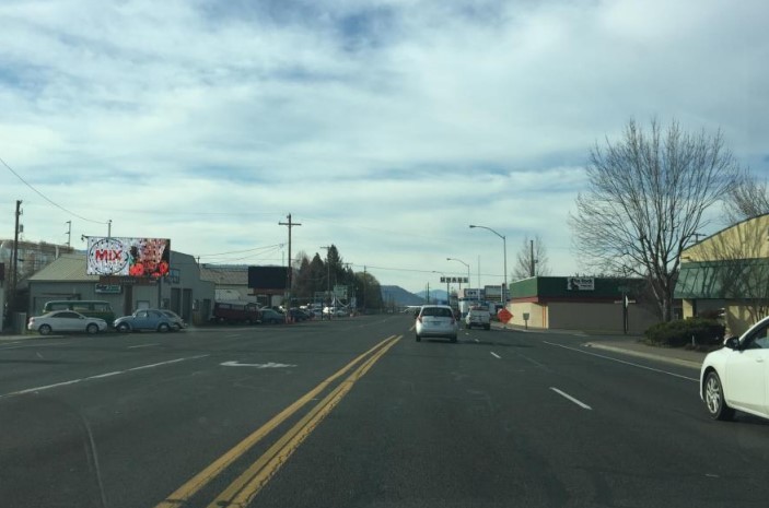 N Pacific Hwy (Hwy 99) WL 200' n/o Table Rock Road Media