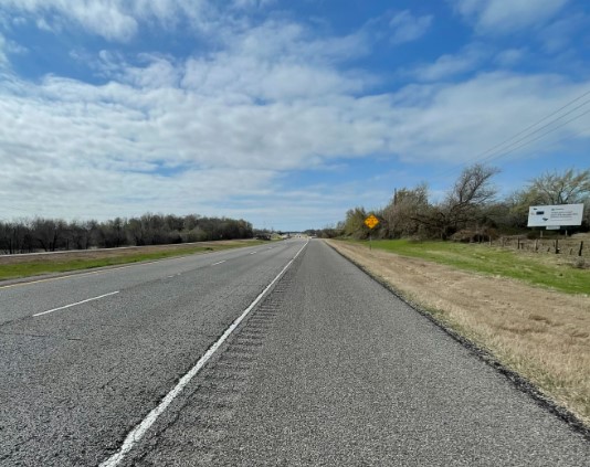 US 271 S 0.3 mi S/O FM 1499 WS Media