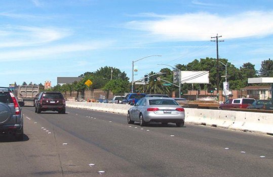 Location photo for E Bayshore Rd (East Palo Alto)