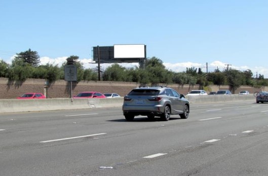 Location photo for E Bayshore Rd (East Palo Alto)