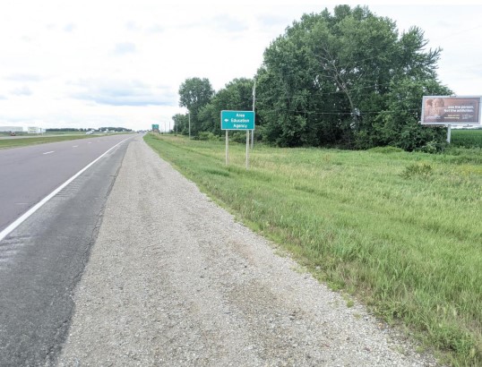 Location photo for 4th St SW near Kinney Pioneer Museum (Clear Lake)