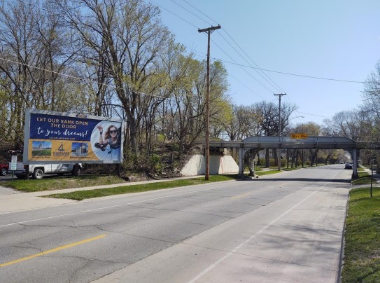 Location photo for E State St near Dr. G.C. Stockman House (Mason City)