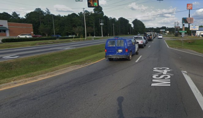 Hwy. 43 225 ft. s/o Frontage Rd WS, W/F Media