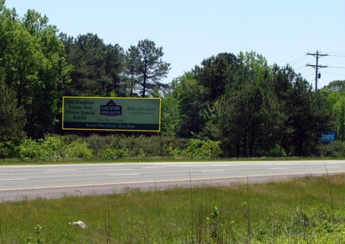 E/S I-95 2ND N/O DOSWELL F/N Media