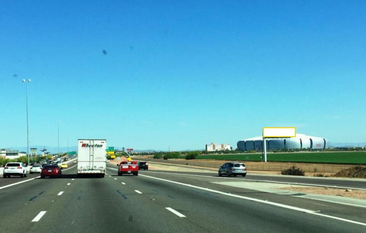 Loop 101 (Aqua Fria Fwy) 2092 ft N/O Camelback Rd E/S F/S Media