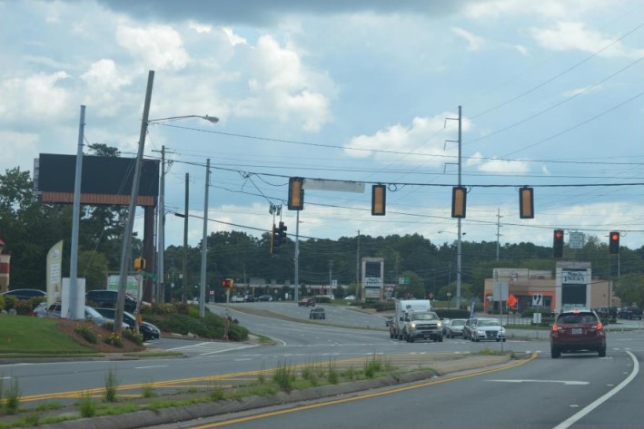 Location photo for Woodstock Rd near Sandy Plains Village (Roswell)