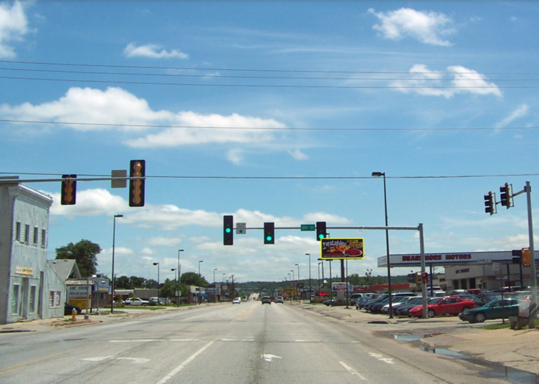 Location photo for S/S BROADWAY .1m e/o 21ST STREET - FW