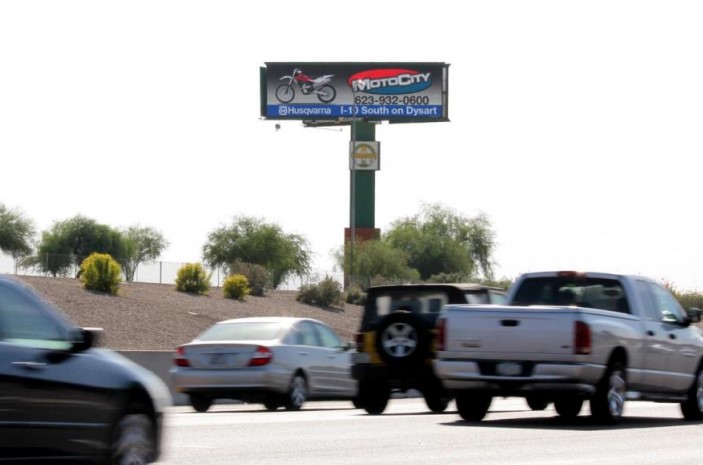I-10 S/L 1500' W/O 91ST AVE (02-61E) Media