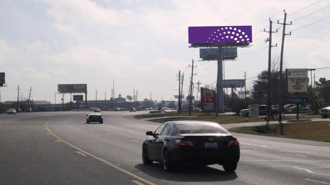 Fm 1960E 1.00 mi E/O Hwy 59N S/S F/W Media