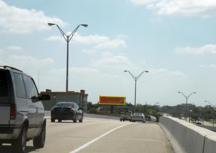 Location photo for College Pointe Ct near Mcgregor Village (Fort Myers)