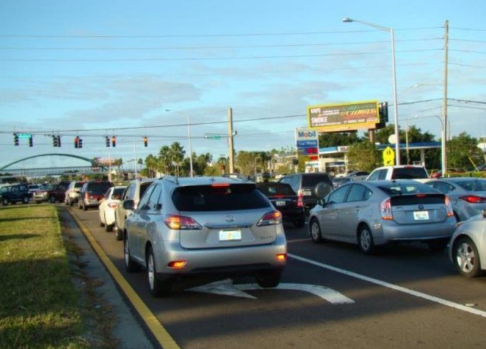 Location photo for N Semoran Blvd near S Semoran Blvd and University Center Dr (Aloma)