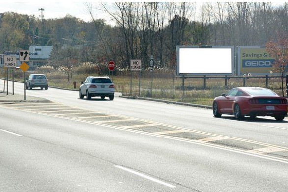 Location photo for NY-303 near Tackamack North Park (Blauvelt)