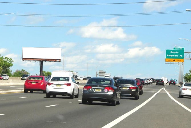 Location photo for S River St near Hudson St at Vreeland Ave (Hackensack)