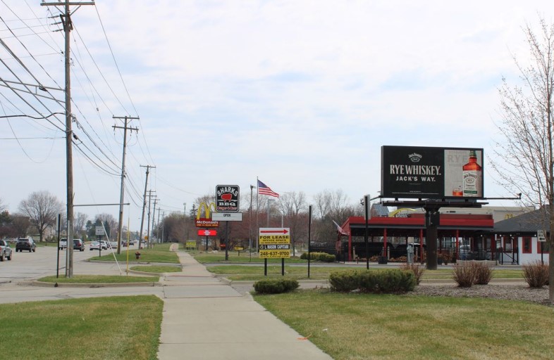 Rochester Rd S/O E. Long Lake Rd - F/N Media