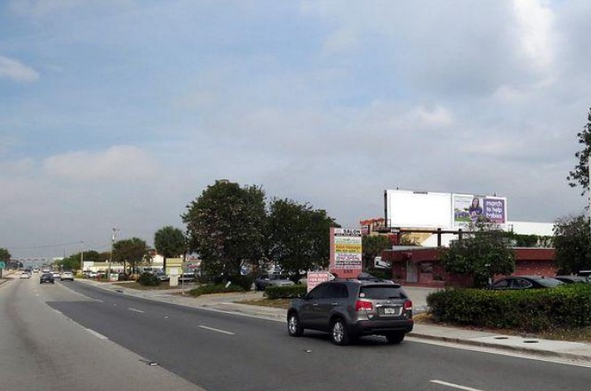 Location photo for E Sample Rd (Pompano Beach)