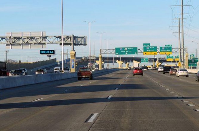 Location photo for S 100th St near Goat Yard (West Allis)