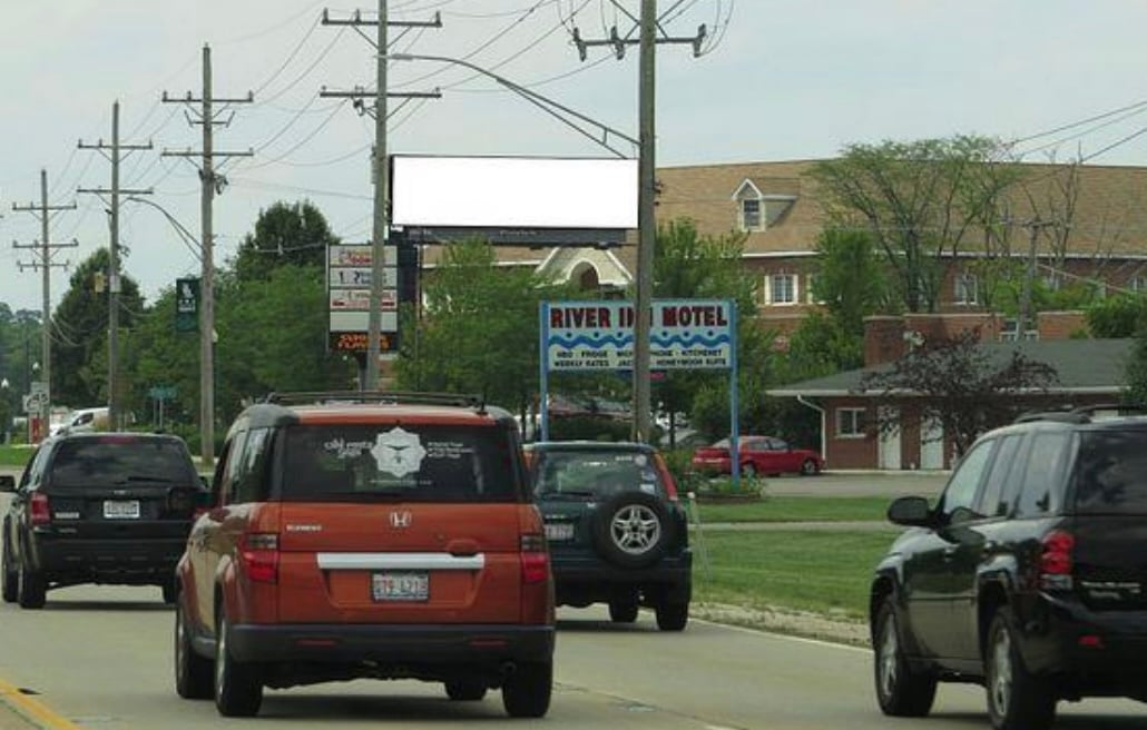 Location photo for Northwest Hwy near STONE HILL CENTER (Fox River Grove)