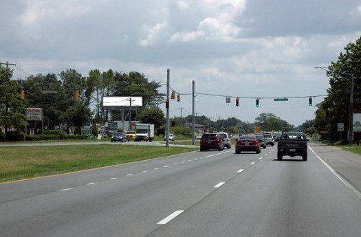 Location photo for Rt 5 ES 200ft S/O Mohawk Dr F/N - 1