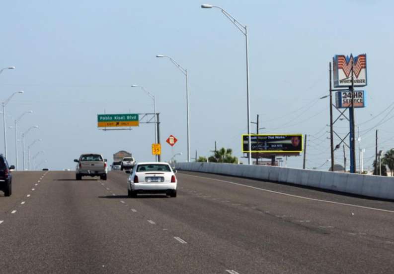 Location photo for ES 2310 EXP 77 100' N/O RUBEN TORRES