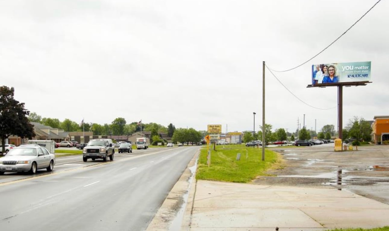 Location photo for Whipple Ave NW near Applegrove St and Whipple Ave NW (North Canton)