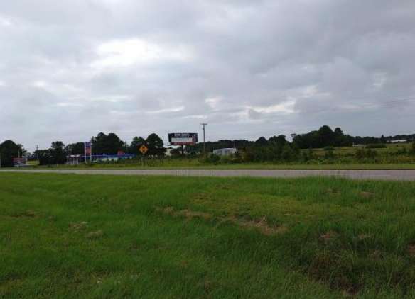 1333 US 17 BUS(N.ROAD ST.) 0.1 mi N/O MAIN STREET EXTENTION WS Media