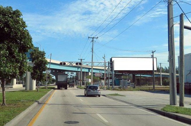 Location photo for NW 25th St near NW 72 Av & NW 25 St (Miami)