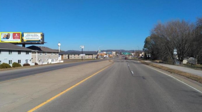 US 14 0.3 mi S/O US 61 WS, P 2 Media