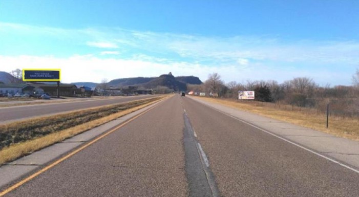 HWY 61 0.9 mi E/O CR 43 WS Media