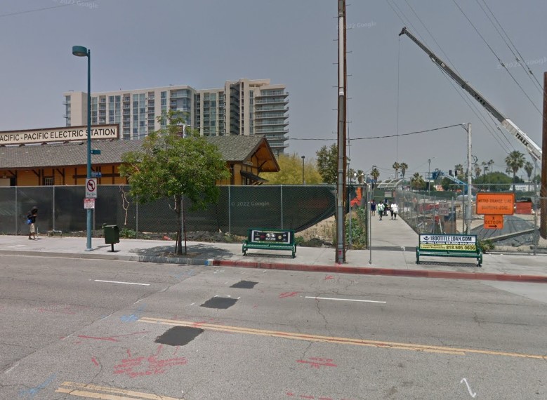 Location photo for Chandler Blvd (Los Angeles)