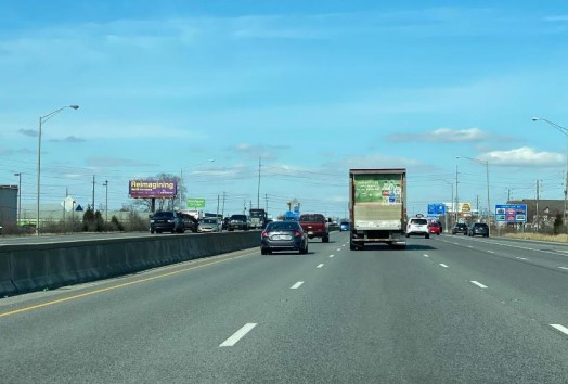 I-69 N 0.5 mi N/O 82nd St WS Media