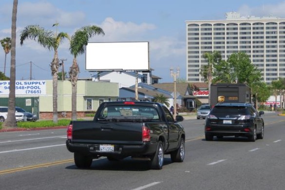 Location photo for W 19th St near 19th-Placentia, Downtown (Costa Mesa)