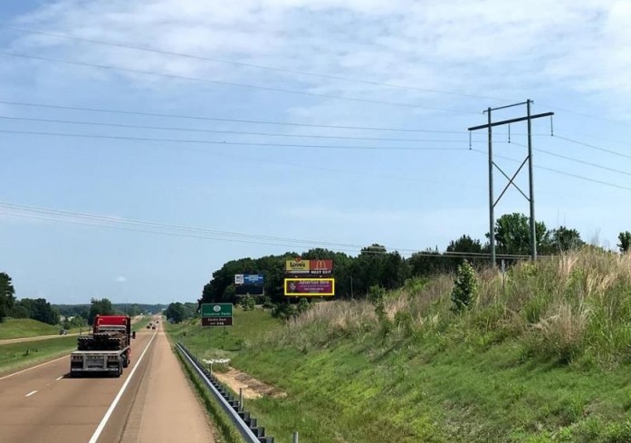 E/S I-55, 1 MI S/O HWY 35 BATESVILLE S/F Low Media