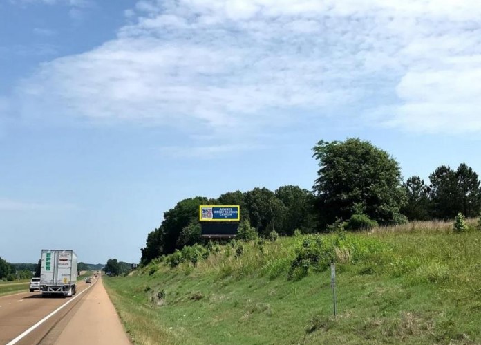 E/S I-55, .9 MI S/O HWY 35 BATESVILLE S/F Top Media