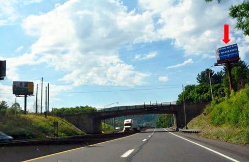 Location photo for Oak St near Cherry Creek Crossing Loop Trail (Delaware Water Gap)