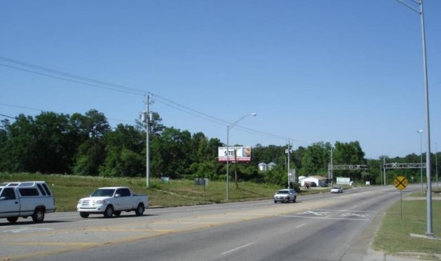 Location photo for M L King Jr Expy near Covington Mall (Andalusia)